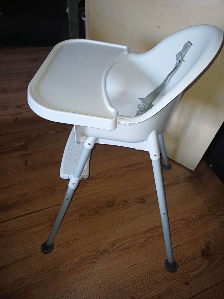 Cuggl Highchair 