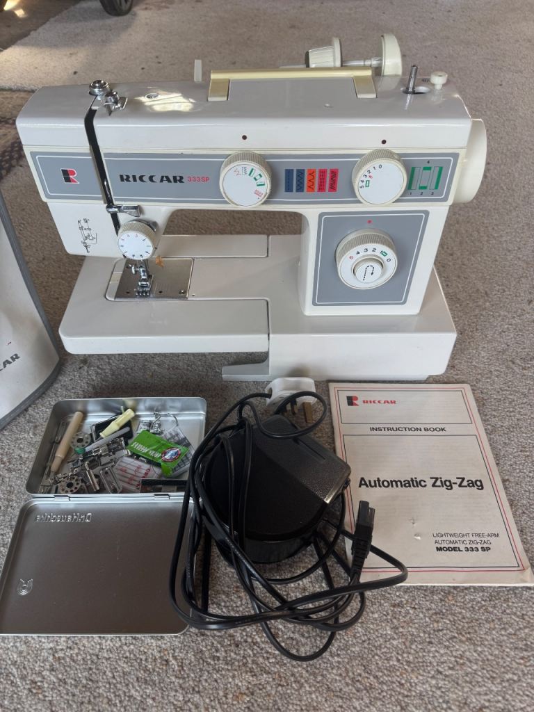 Riccar Sewing Machine Model 333
