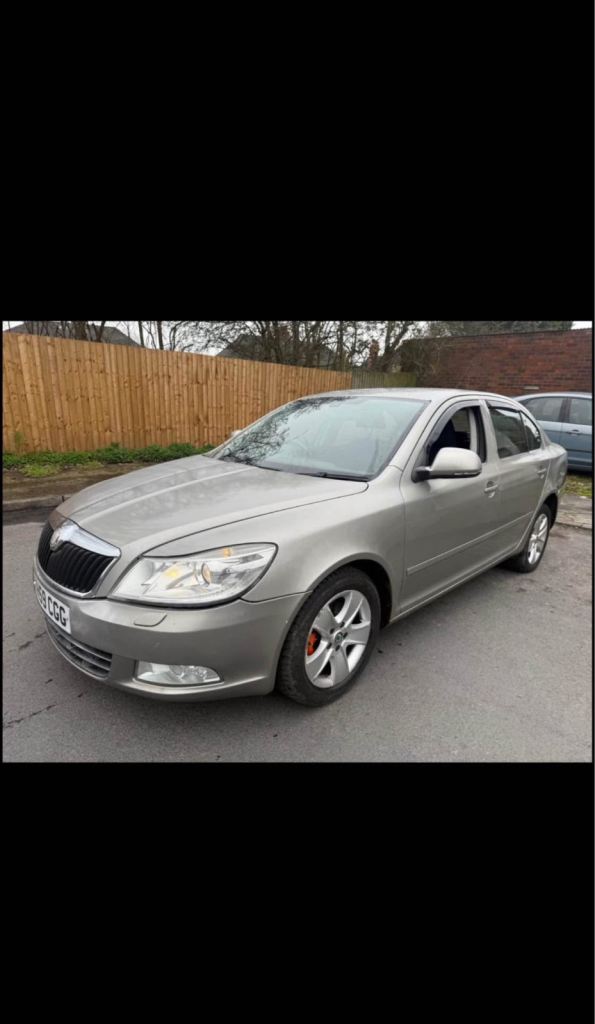 SKODA OCTAVIA DSG AUTOMATIC 