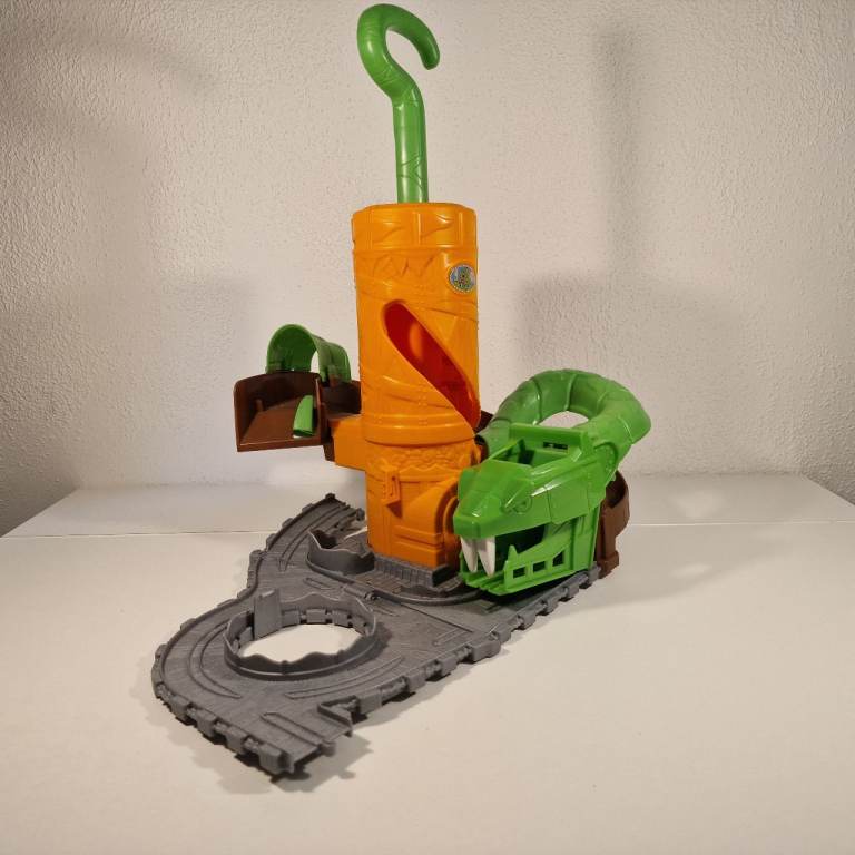 Thomas & friends take n play rattling rails snake track playset