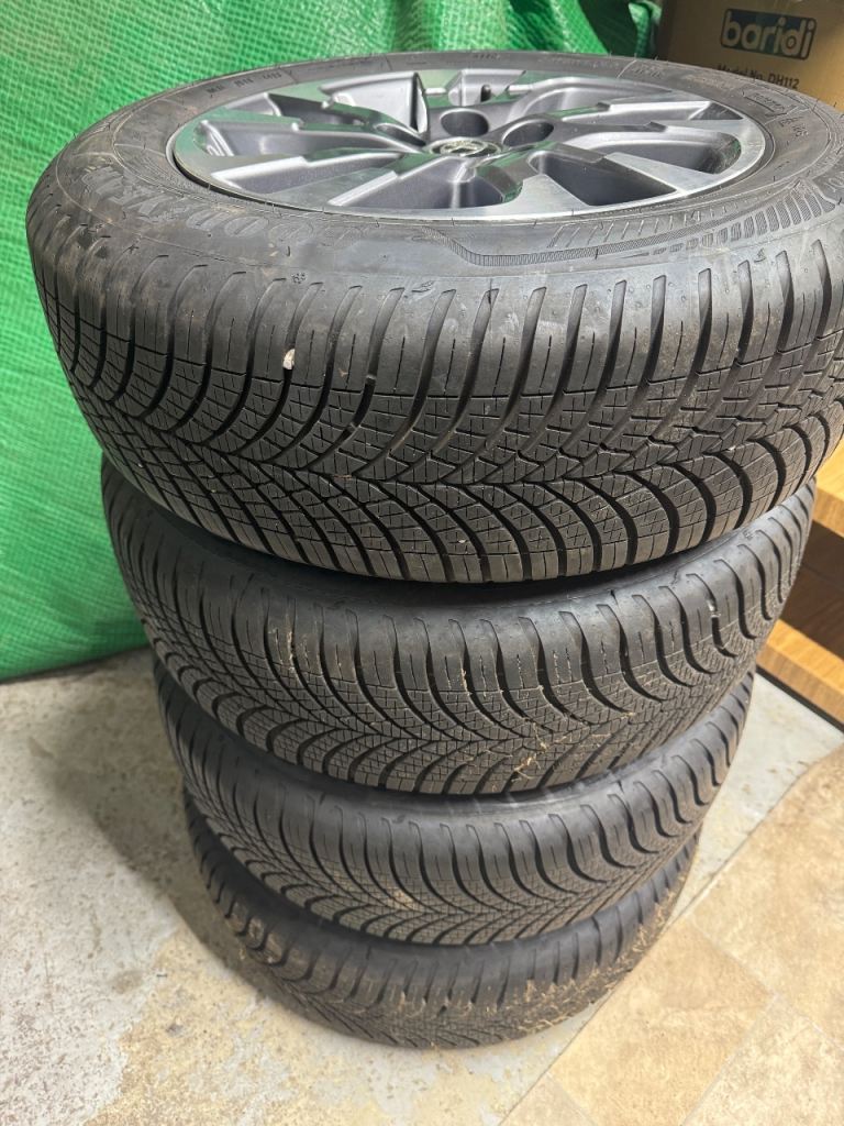 image for Toyota alloy wheels 