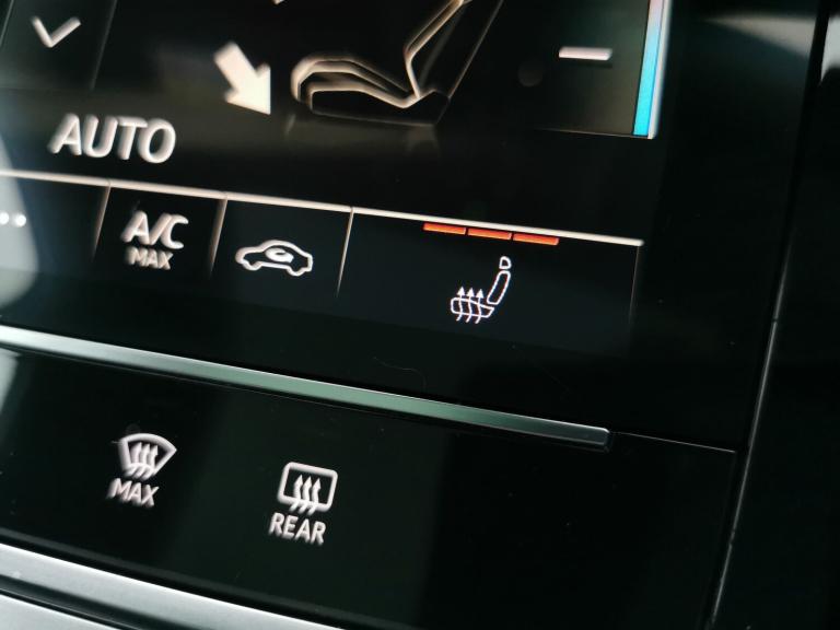 2021 Audi e-tron 300kW 55 Quattro 95kWh Black Edition 5dr Auto ESTATE ELECTRIC Automatic