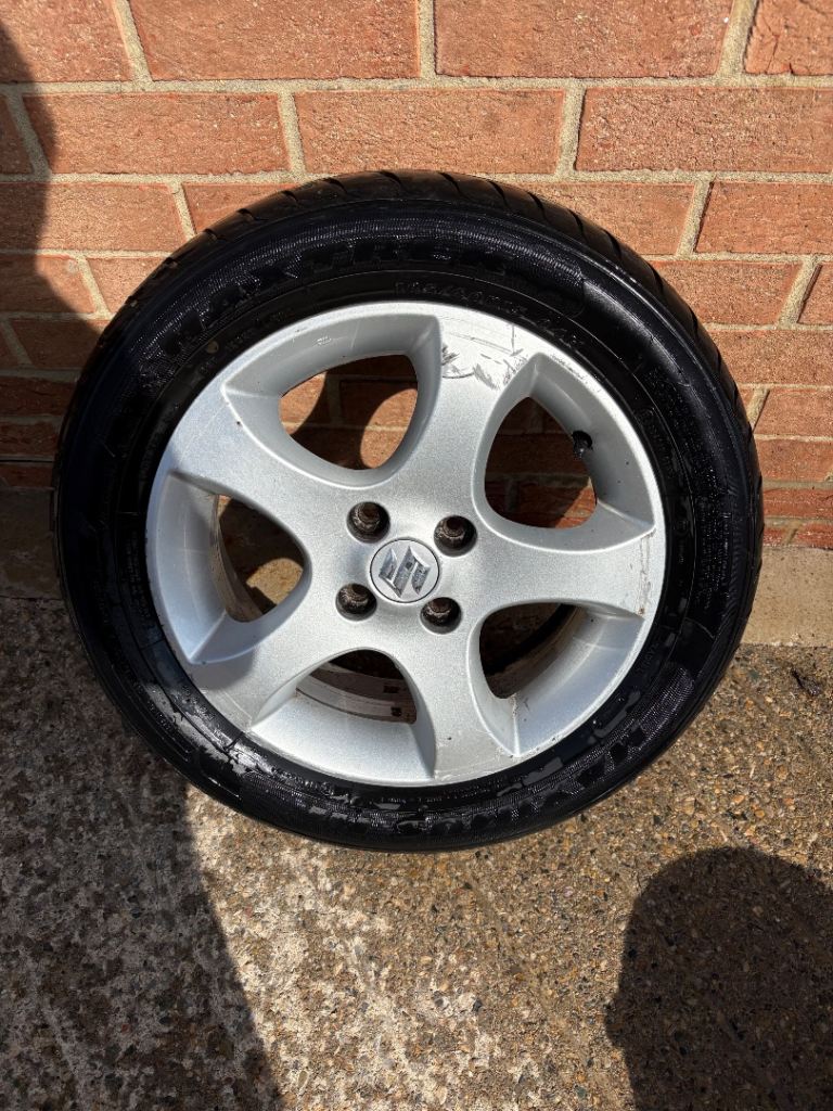 Suzuki swift alloy and tyre