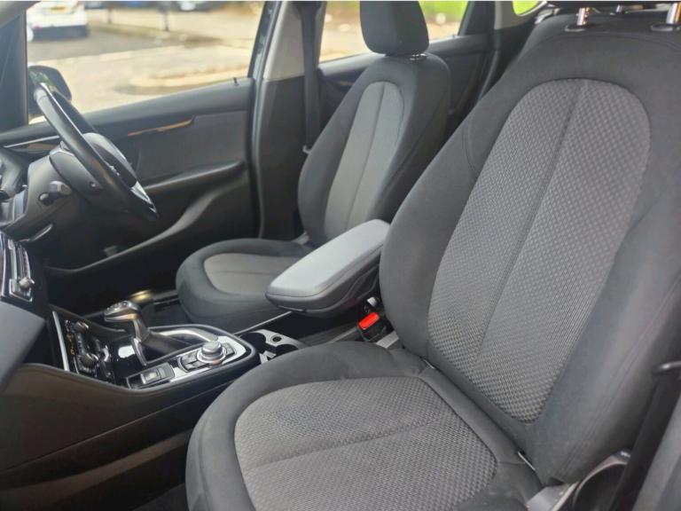 2016 BMW 2 Series 216d SE 5dr [Nav] Step Auto HATCHBACK Diesel Automatic