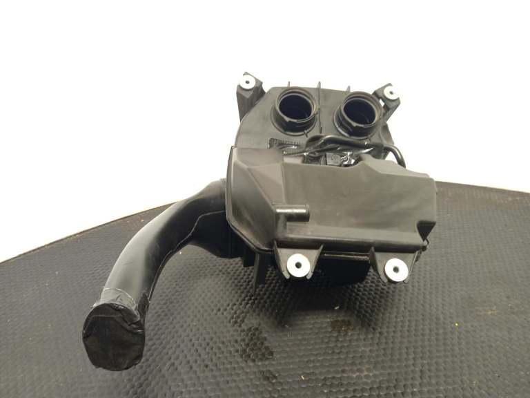 Bmw F800gt Air Cleaner/Box 2013-2018 0.8l 13717678274