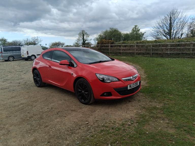 Red and black astra gtc sri 2liter diesel 