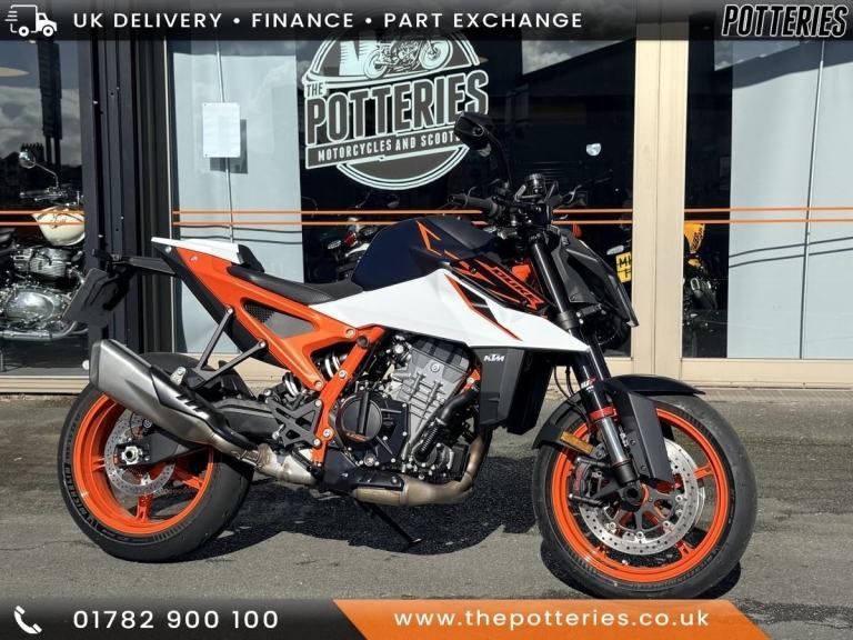 KTM 990 duke R 2026 *Ex-Demo sale and TECH PACK Fitted*