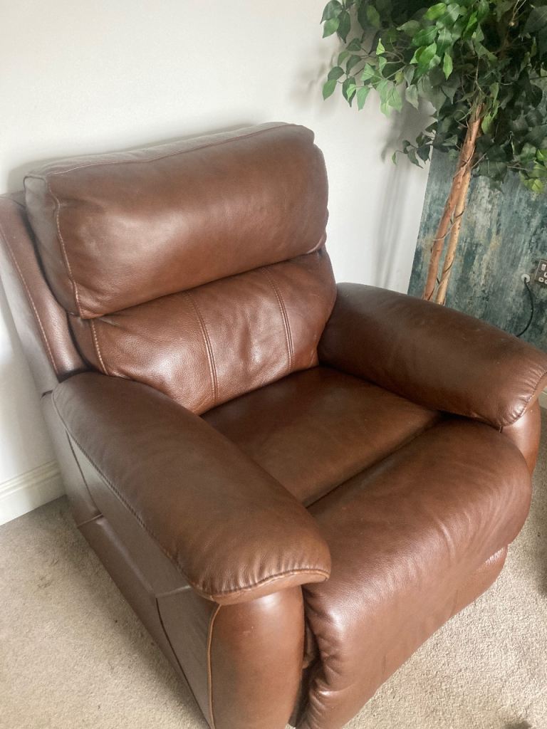 Brown leather chair 