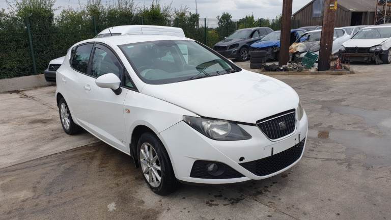 **For breaking** Seat Ibiza Copa, 1.2 diesel 5 speed (2012).