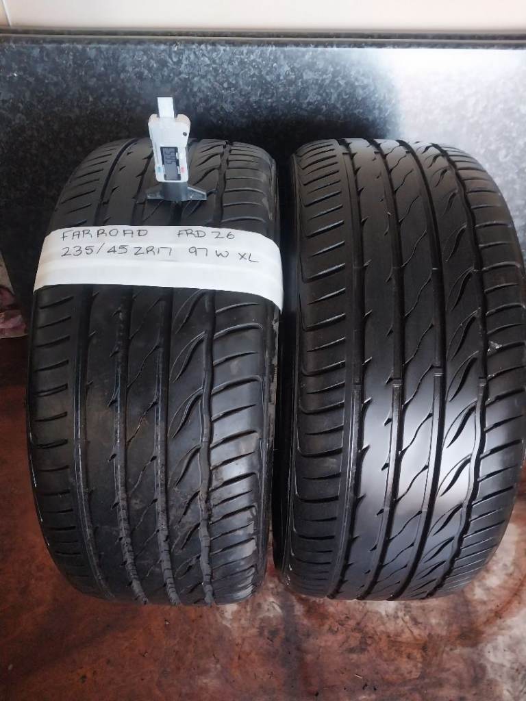 Part Worn Tyres - Set of 2 Farroad FRD26 235 45 ZR17 97W XL