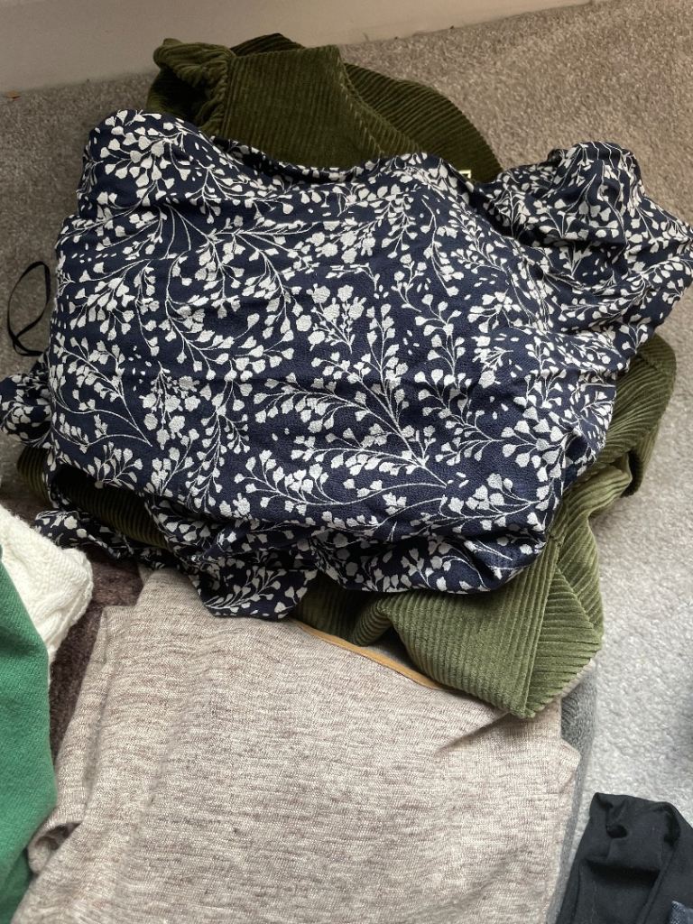 Bundle of clothing 