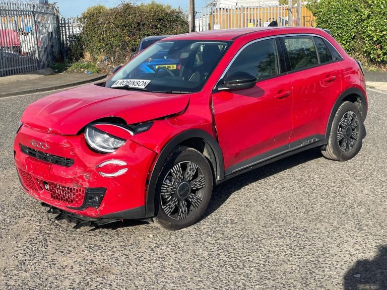 2025 FIAT 600 MHEV AUTO 25 REG accident damaged repairable salvage