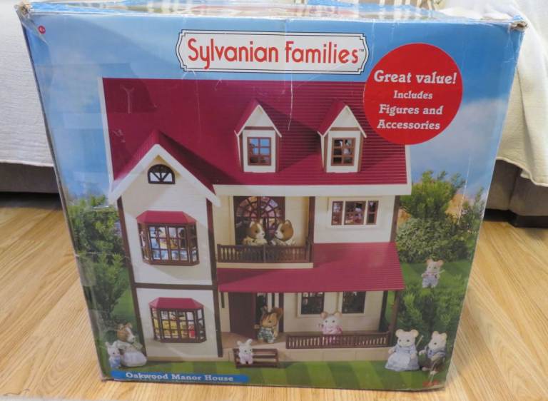 Sylvanian Families Oakwood Manor and Accessories