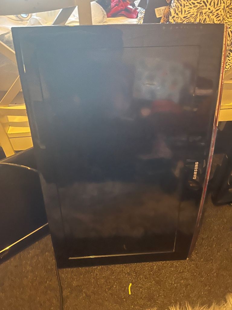 3 tvs 
