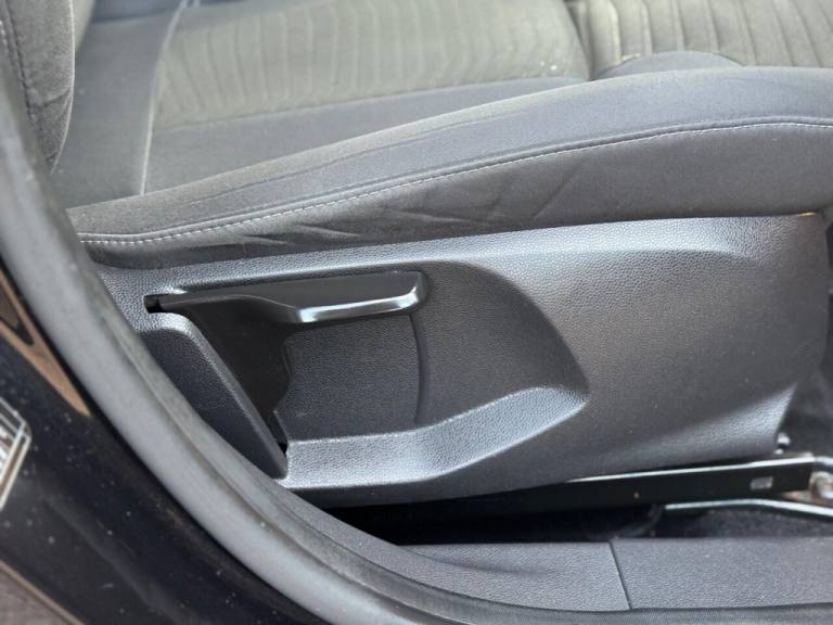 2013 Ford Fiesta 1.6 Zetec 5dr Powershift HATCHBACK PETROL Automatic