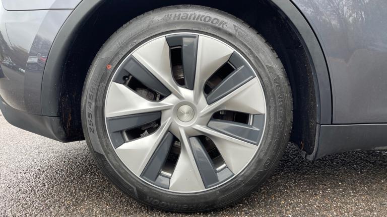 2022 Tesla Model Y Long Range AWD 5dr Auto Electric