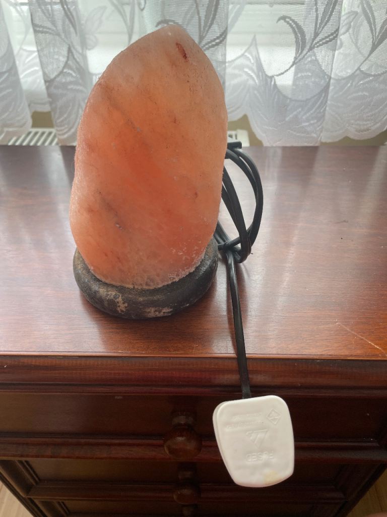 Himalayan Salt Lamp – Good Condition