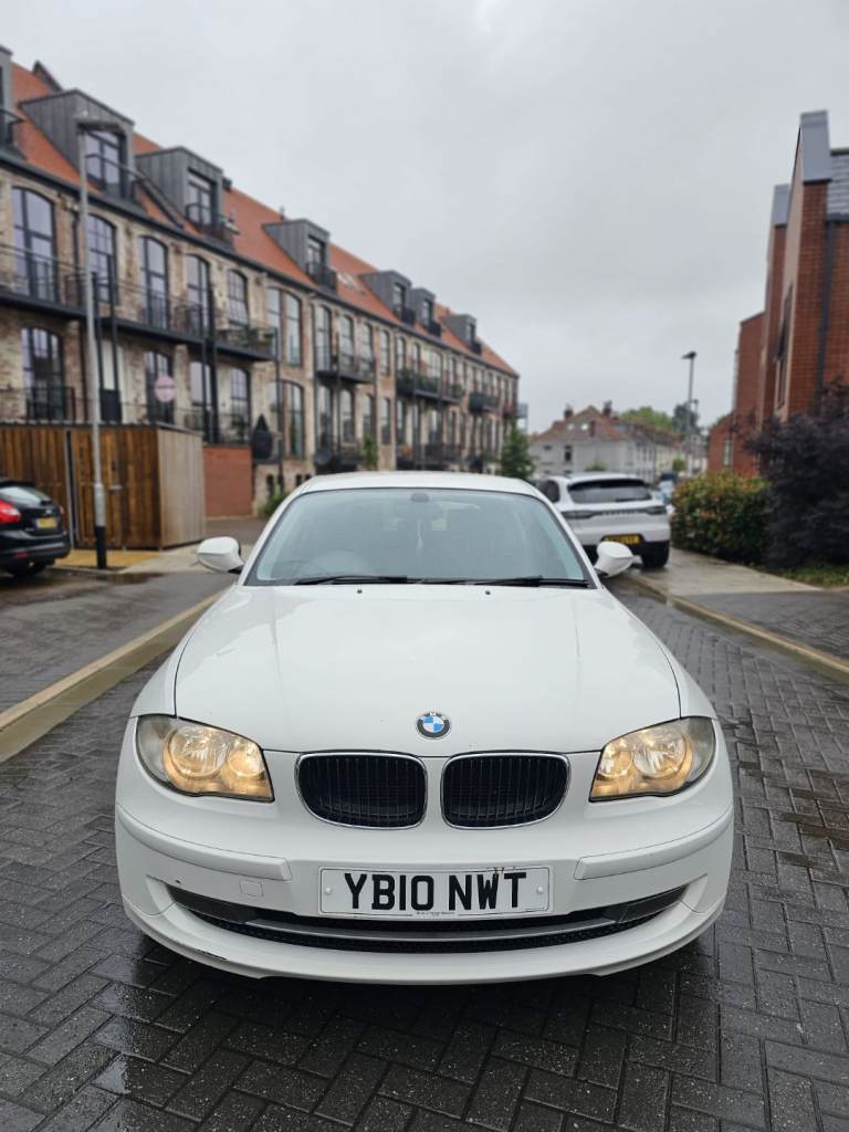 BMW, 1 SERIES, Hatchback, 2010, Manual, 1995 (cc), 5 doors
