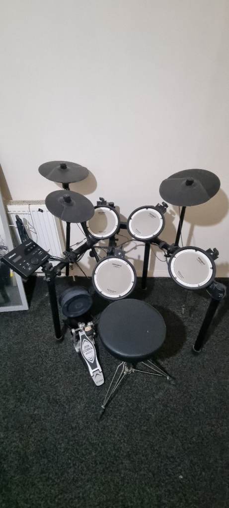 Roland TD-1DMK electronic drum set with extras