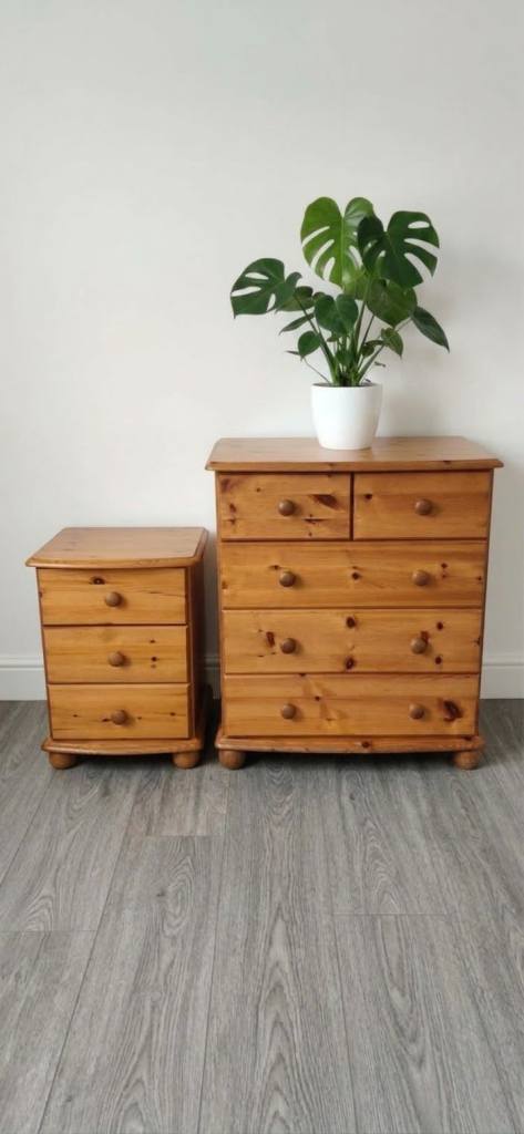 Bedroom Chest of Drawers and Bedside Cabinet