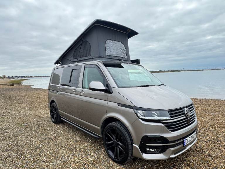 Volkswagen, TRANSPORTER T6.1 Campervan Conversion DSG Automatic - Solar - Inverter - Diesel Heater