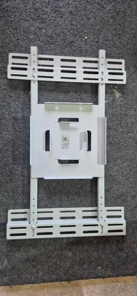 Sturdy TV Wall Mounts / Stands - Good Condition, Supports up to 70kg