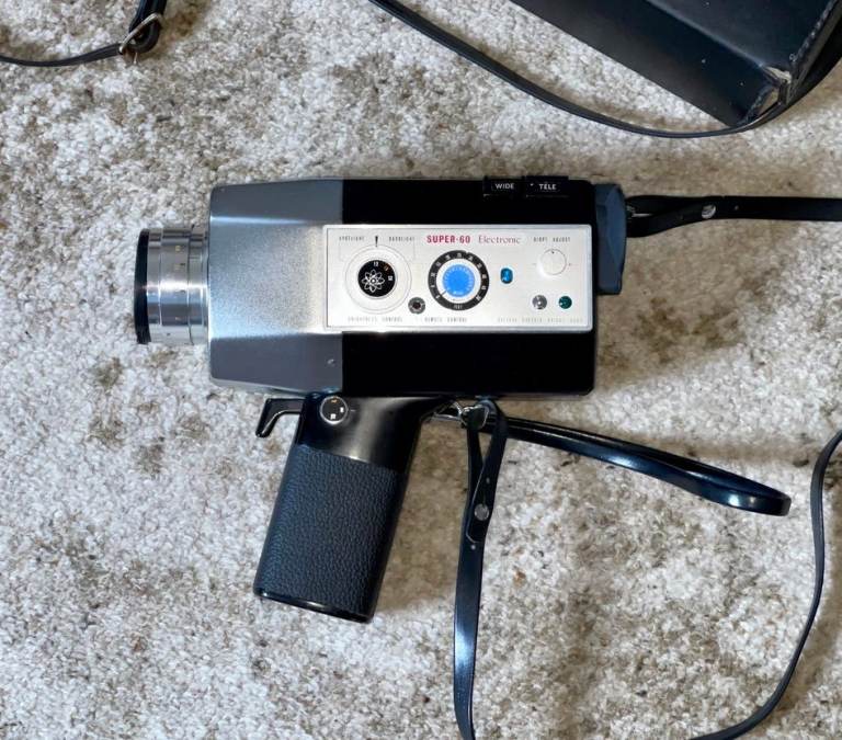 Yashica 60e Super 8 Film Camera WORKING *Postage Available* 