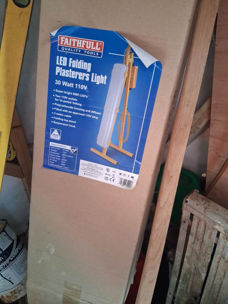 Plastering light 110v 