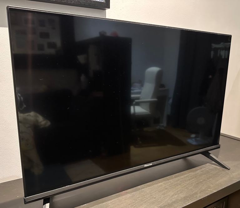 Hisense 32” 32A4NTUK Smart TV – Good Condition