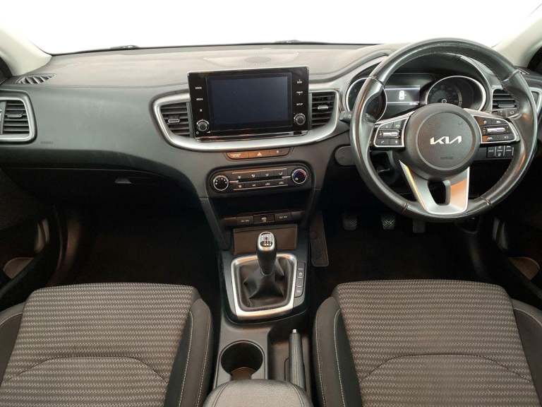 2022 Kia Ceed 1.0T GDi ISG 2 5dr Hatchback PETROL Manual