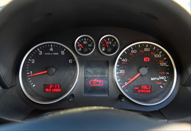 2003 (03) Audi A2 1.6 FSI SE. 