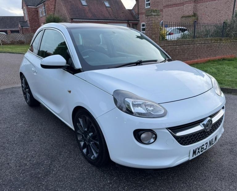 2013(63) VAUXHALL ADAM 1.2 GLAM FULL MOT 8 S/STAMPS DRIVES GREAT JUST SERVICED!