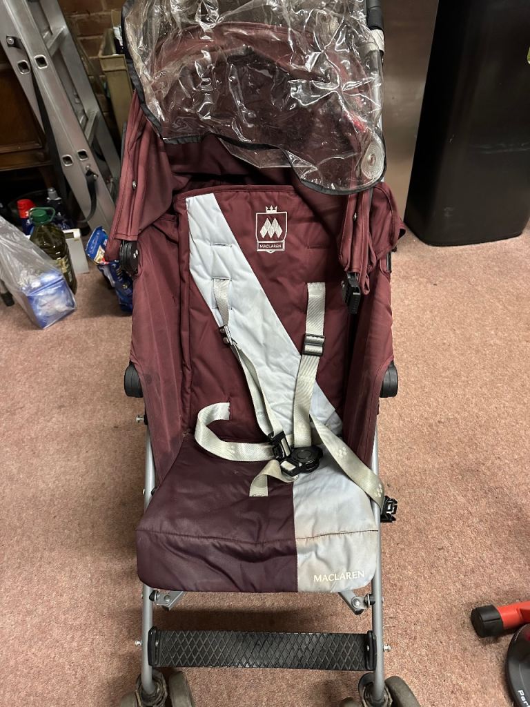Maclaren  triumph buggy plus rain protector and storage bag
