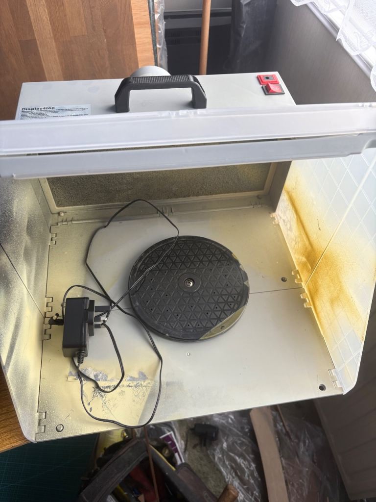 Model Spray Booth