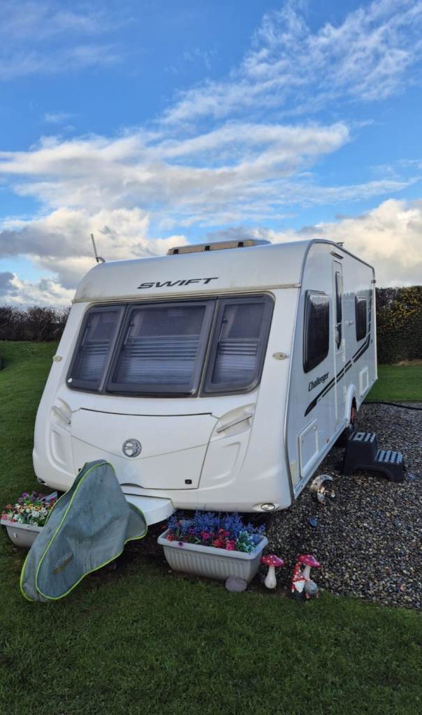 2010 Swift Challenger 570 4 berth 
