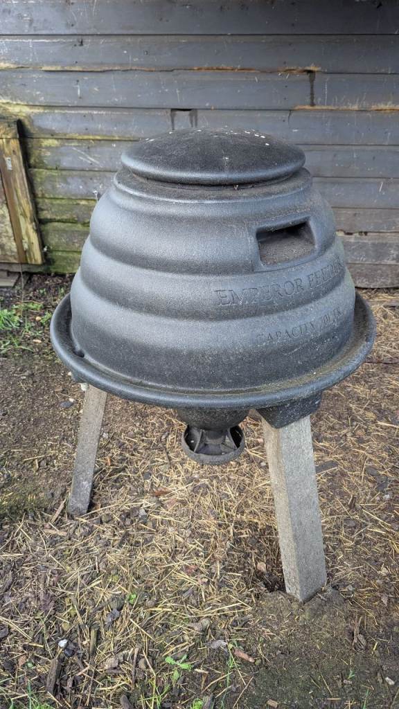 Chicken/Livestock Feeders, Drinkers, Sheds, Shelters, Crates, IBC tanks