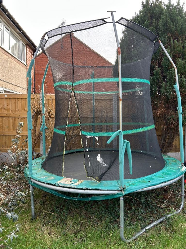 Free Trampoline 