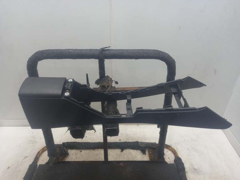 Subaru Impreza Console 2007-2012 Unknown Saloon Centre 92174fe000