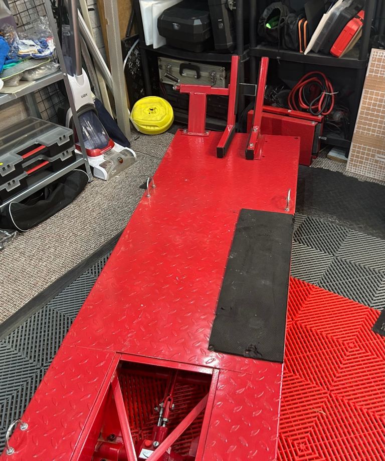 Hydraulic Motorbike ramp 