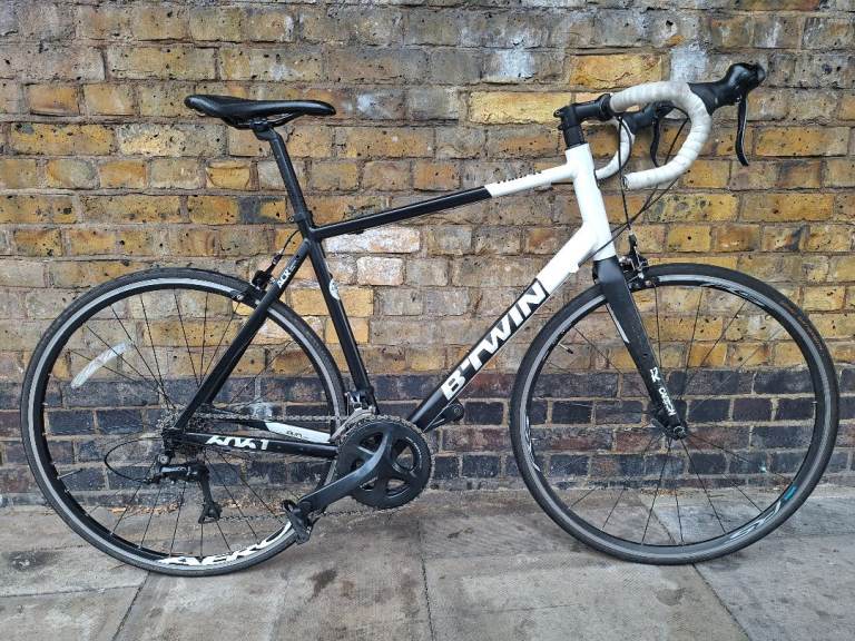 TRIBIAN 520 ROAD BIKE (XL)