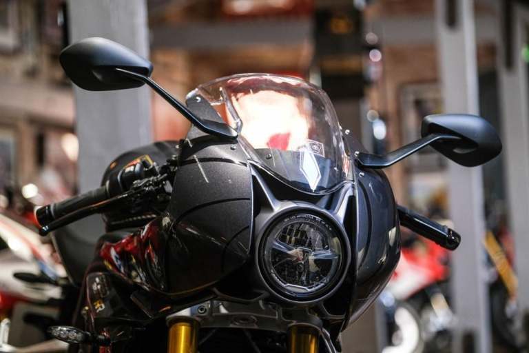 Triumph Speed Triple RR "Bond Edition" No: 49 of 60