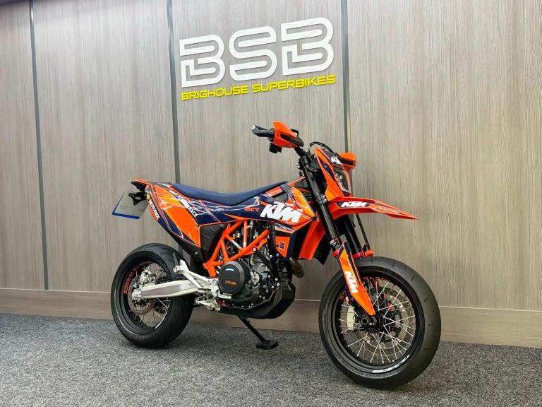 2024 24 KTM 690 SMC R - Just 2264 miles - Aftermarket exhaust - LED headlight