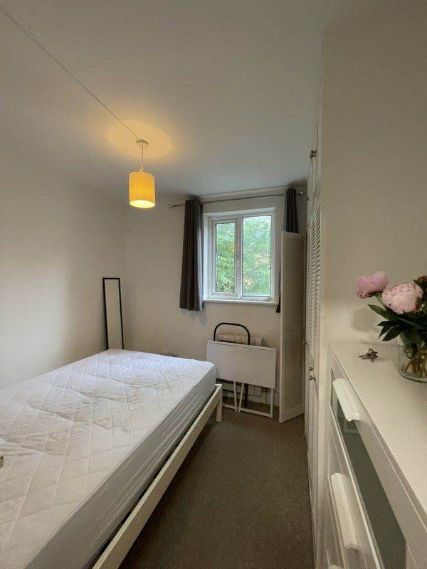 LEEDS DSS UC LCW PIP BENEFITS DOUBLE ROOM