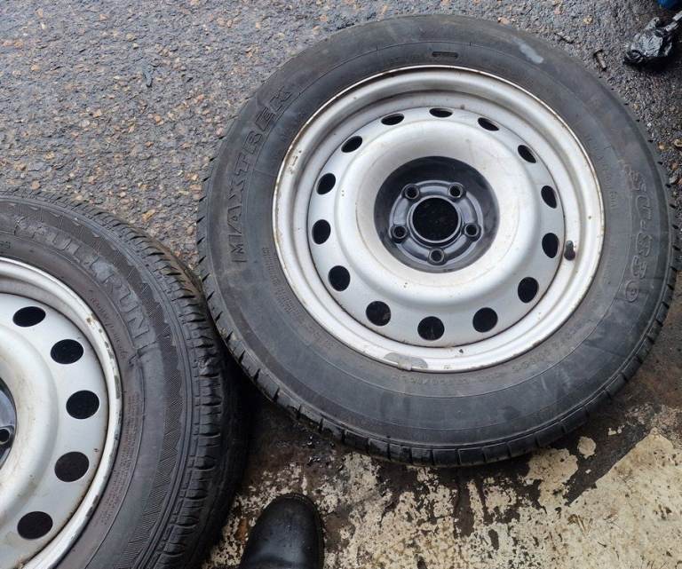 Toyota Proace, Vivaro x3 Rims And Tyres 215/60/16C