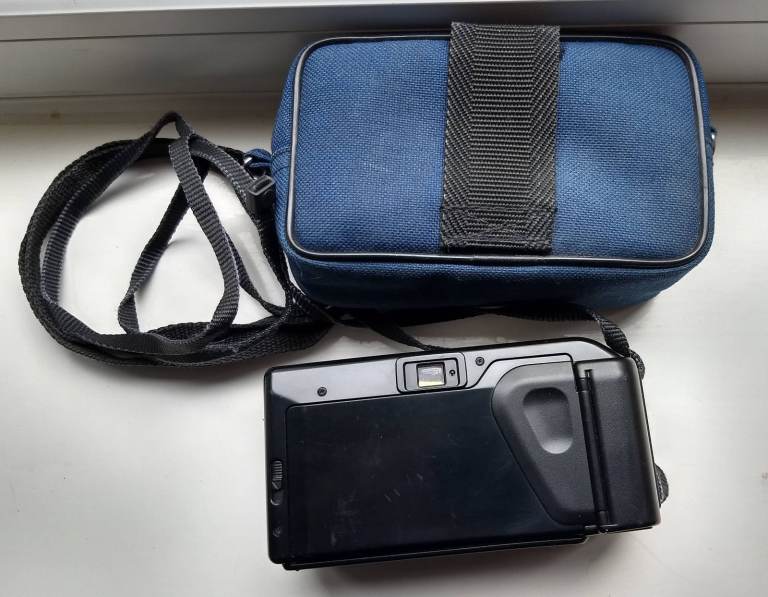 1980's Minolta AF-E II Autofocus 35mma Real Film Camera