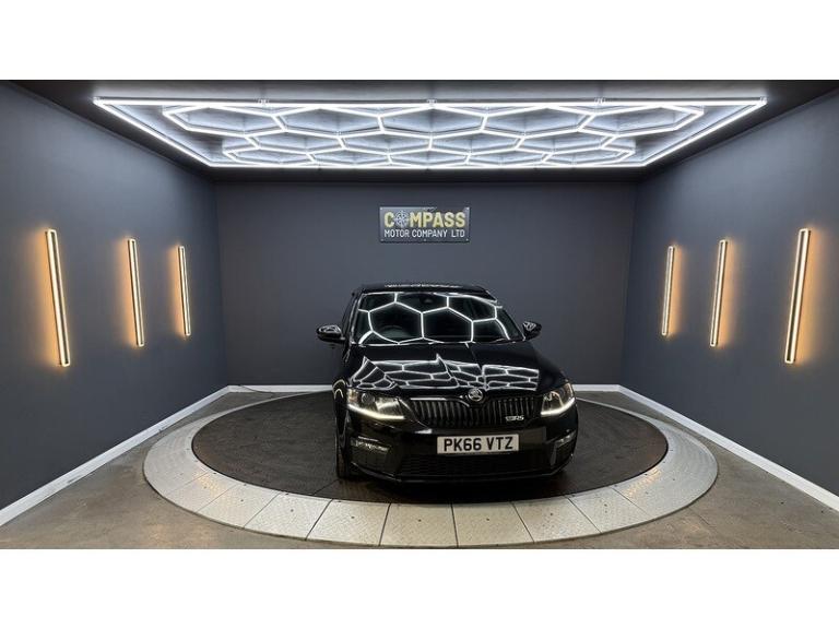 Skoda Octavia 2.0 TDI vRS Hatchback 5dr Diesel Manual Euro 6 (s/s) (SNav) (184 ps) Hatchback Dies...