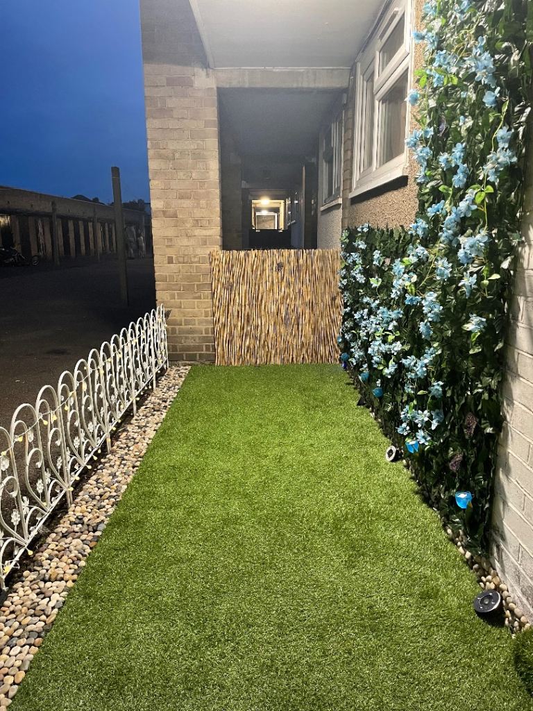 CASH INCENTIVE! 2-BED ENFIELD FOR 4-BED BROMLEY (Beckenham/Hayes) - URGENT MULTI-SWAP CHAIN STARTER