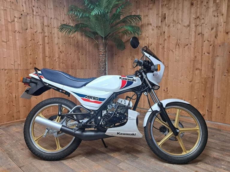 KAWASAKI AR80 - 1989 - FULLY RESTORED TO EXCEPTIONAL STANDARD!