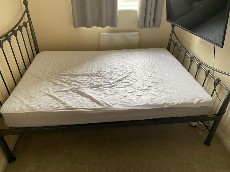 Double bed frame with mattress for free !