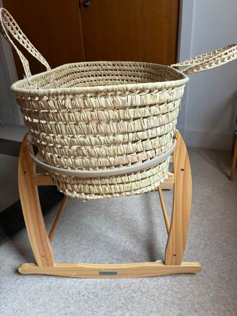 Baby Bassinet (L75 x W28 x H24cm), with stand and brand new mattress